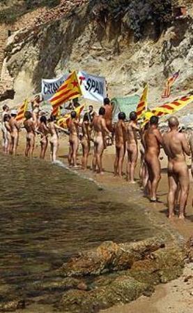Nudistas estelados buscan Estado